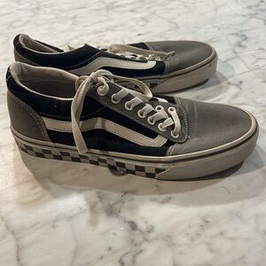 Vans ward old Skool checkered men’s 7.5 checkered Black and Gray Sneakers
